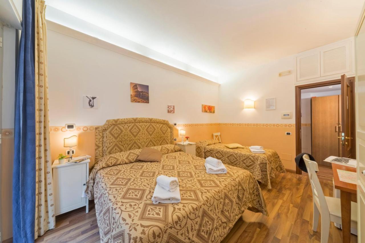 Gregorio'S Rooms Roma Esterno foto